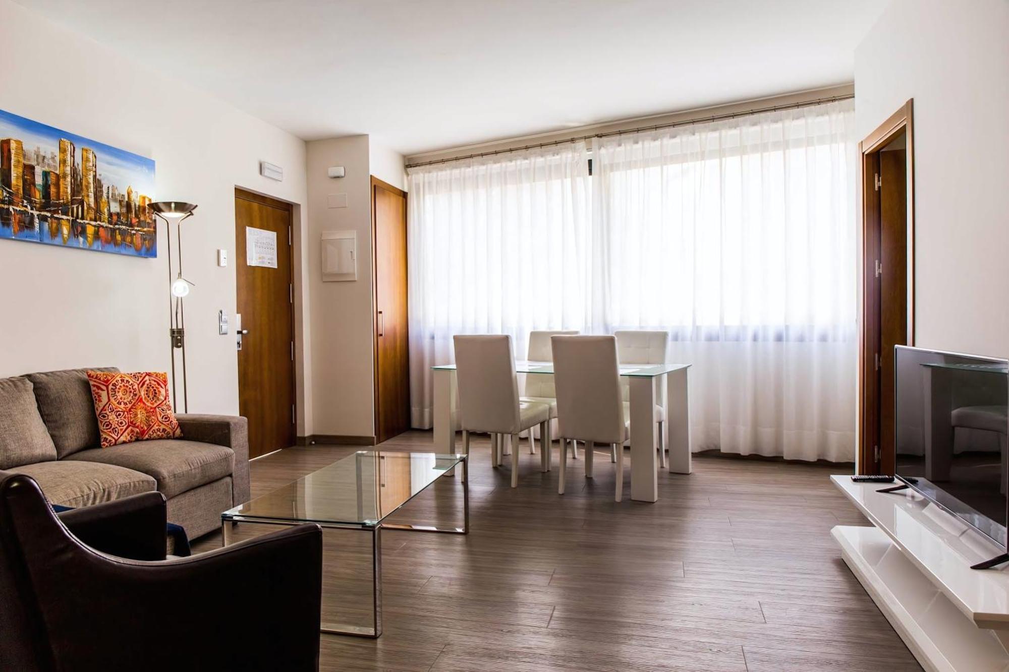 Bluesea Dimona Suites Torremolinos Ngoại thất bức ảnh