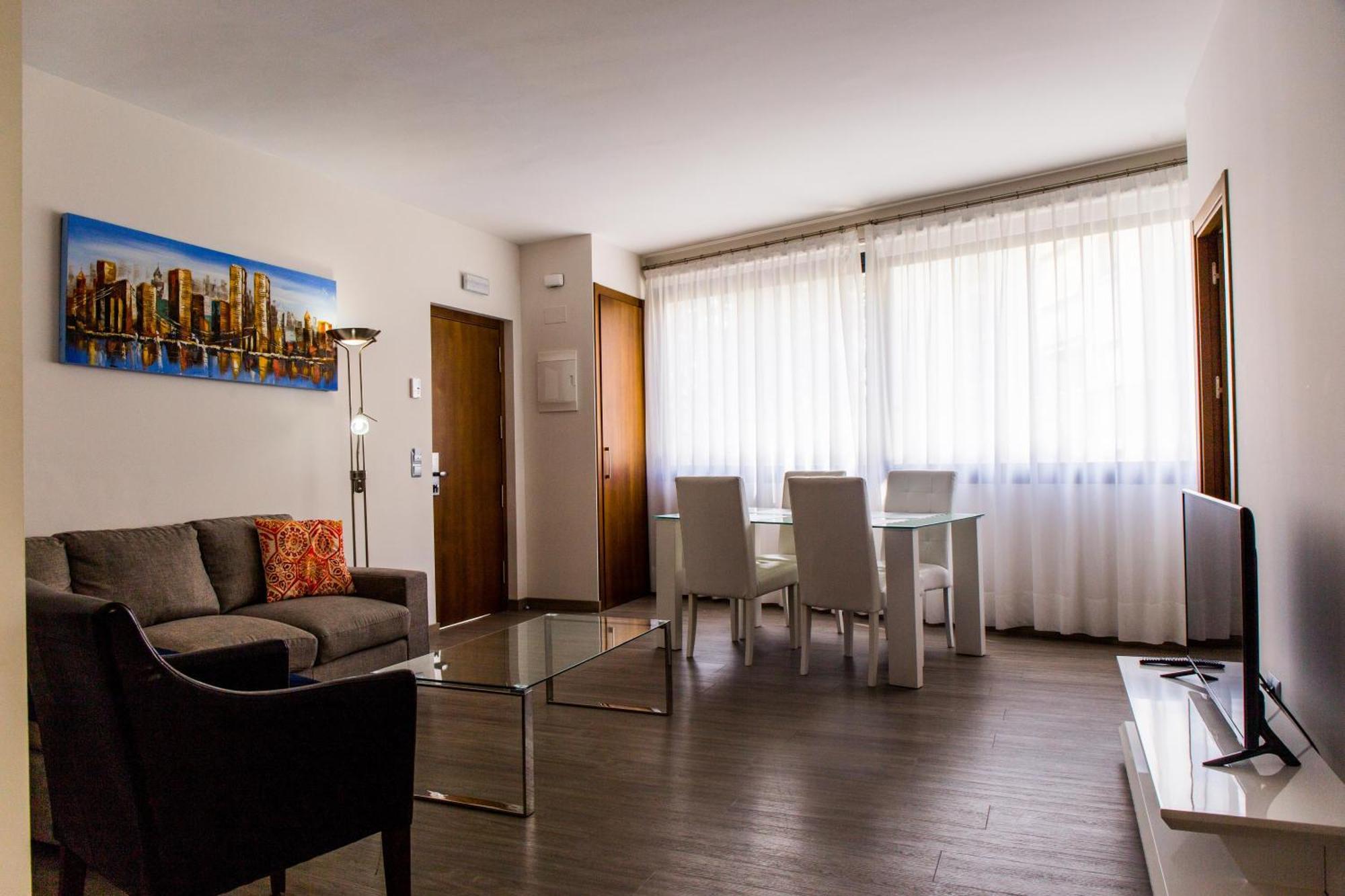 Bluesea Dimona Suites Torremolinos Ngoại thất bức ảnh