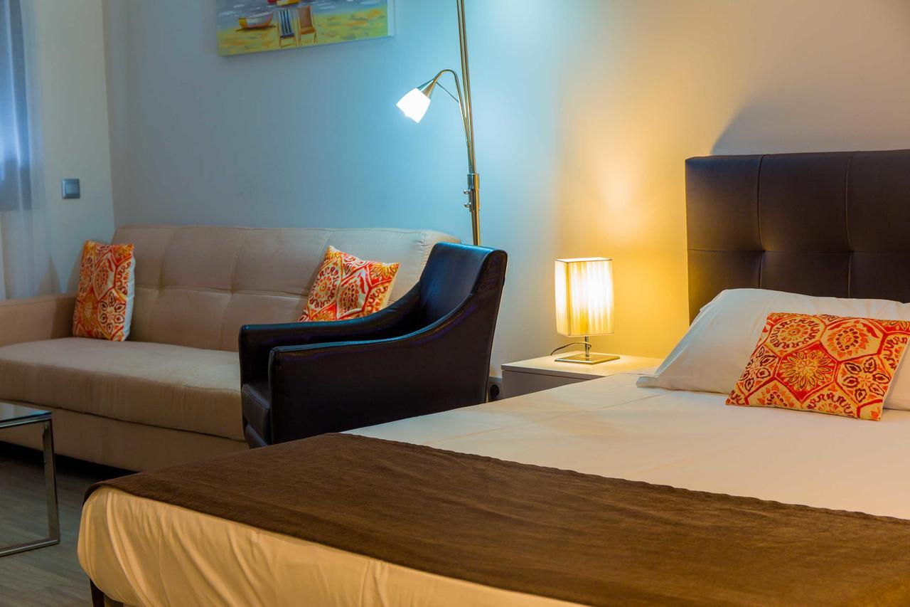 Bluesea Dimona Suites Torremolinos Ngoại thất bức ảnh